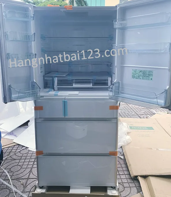 Tủ lạnh Hitachi R-XG51J gồm 6 cánh mặt gương, có ngăn hút chân không - Ảnh 2