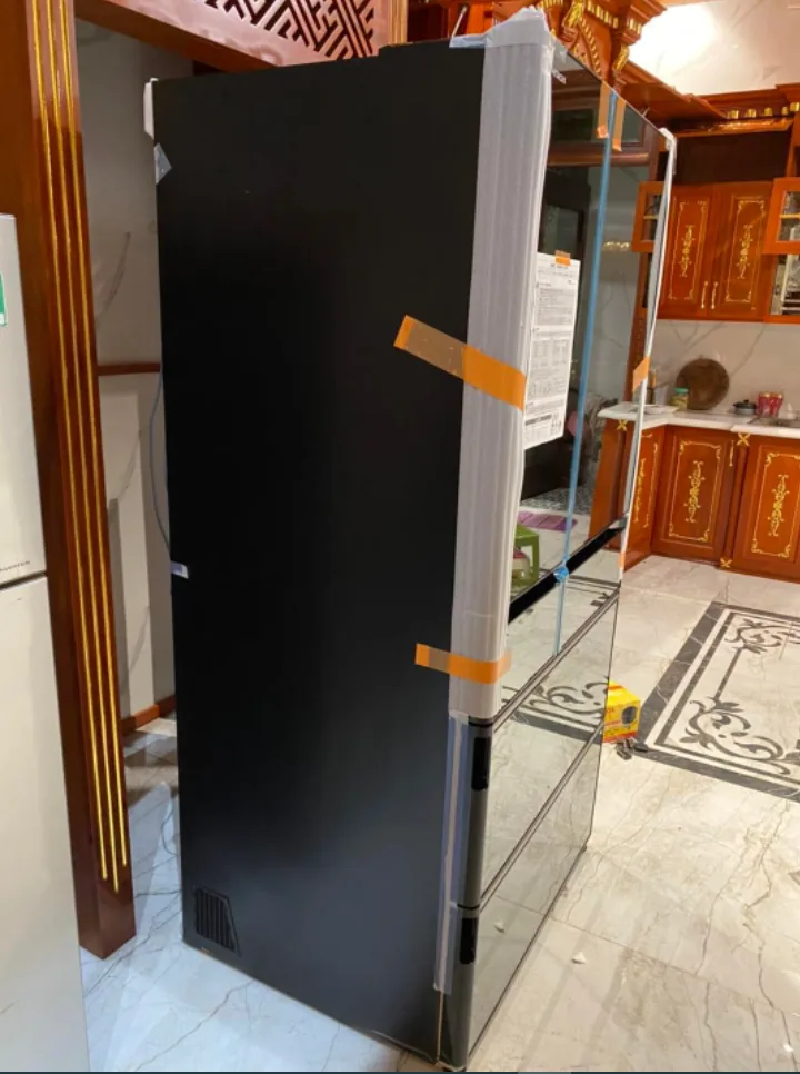 Tủ lạnh Hitachi R-WX74J mặt gương có chức năng hút chân không - Ảnh 2