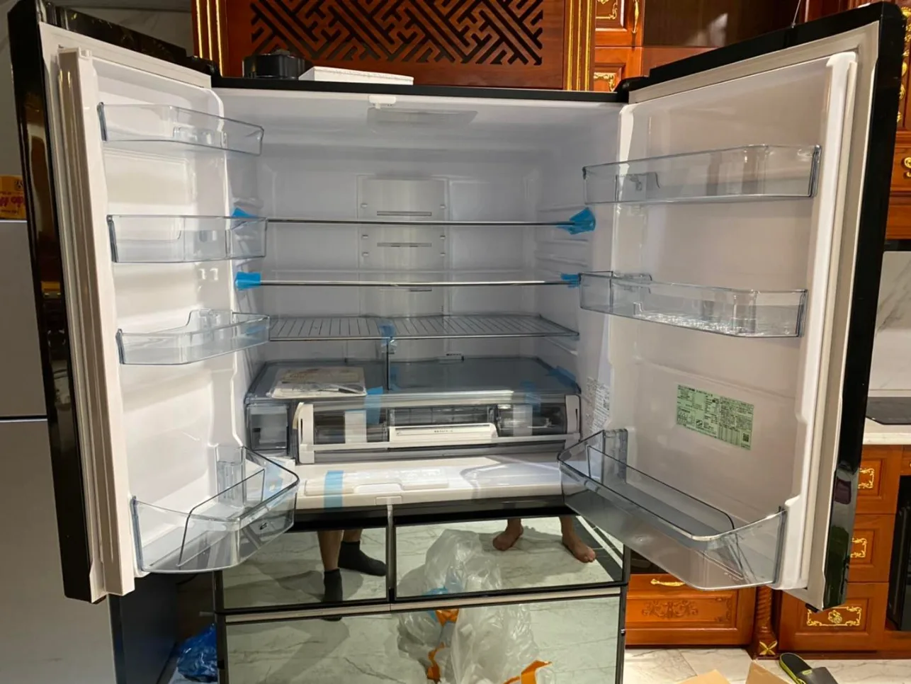 Tủ lạnh Hitachi R-WX74J mặt gương có chức năng hút chân không - Ảnh 4