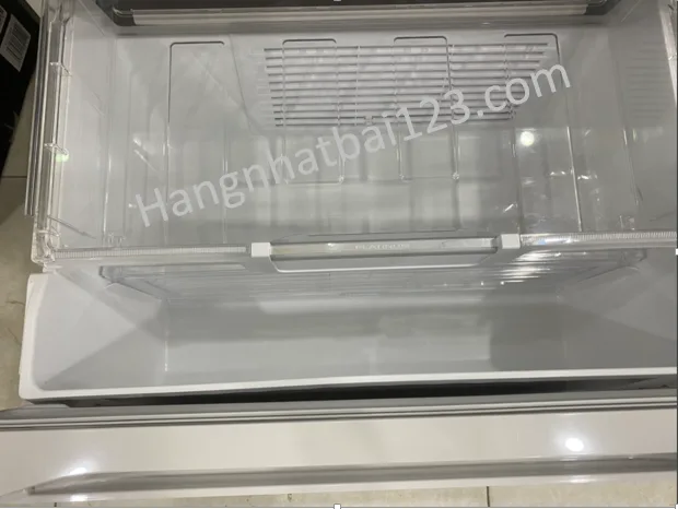 Tủ lạnh Hitachi R-XG51J gồm 6 cánh mặt gương, có ngăn hút chân không - Ảnh 8