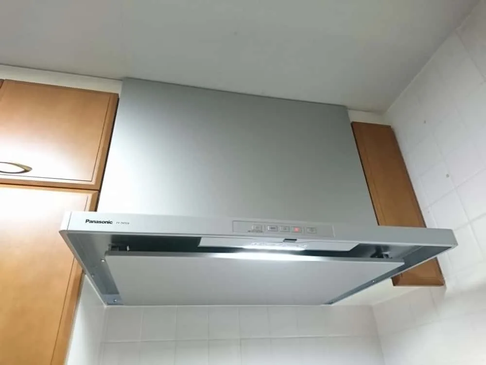 Hút mùi bếp Panasonic FY-7HTC4 kích thước 75cm - Ảnh 2