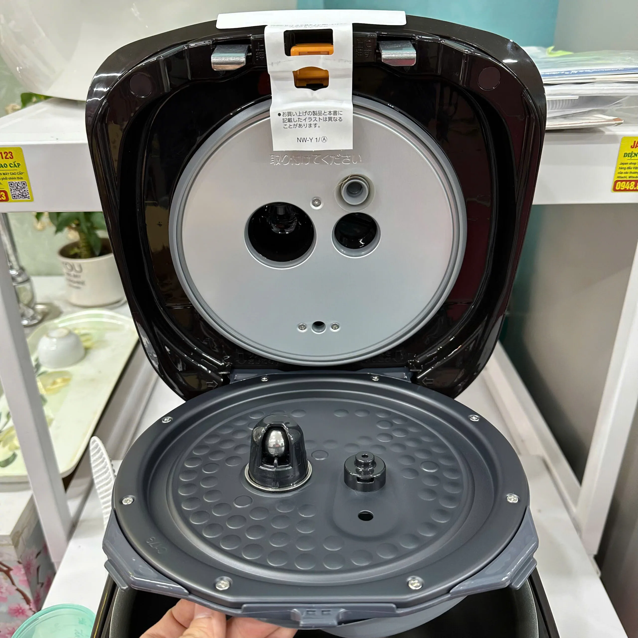 Nồi cơm điện Zojirushi NP-ZU18-TD dung tích 1,8L - Ảnh 7
