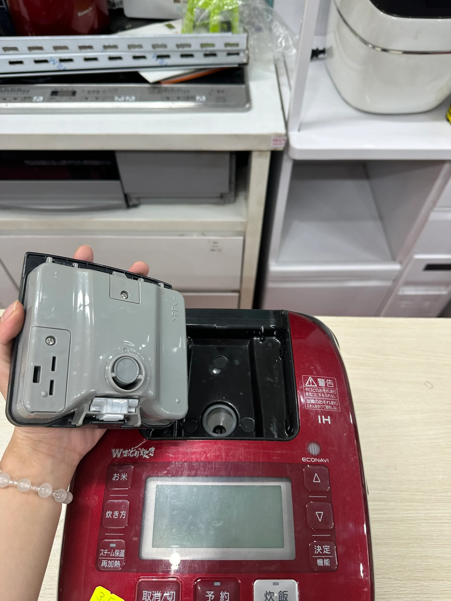 Nồi cơm điện Panasonic SR-SPX105 dung tích 1L - Ảnh 2