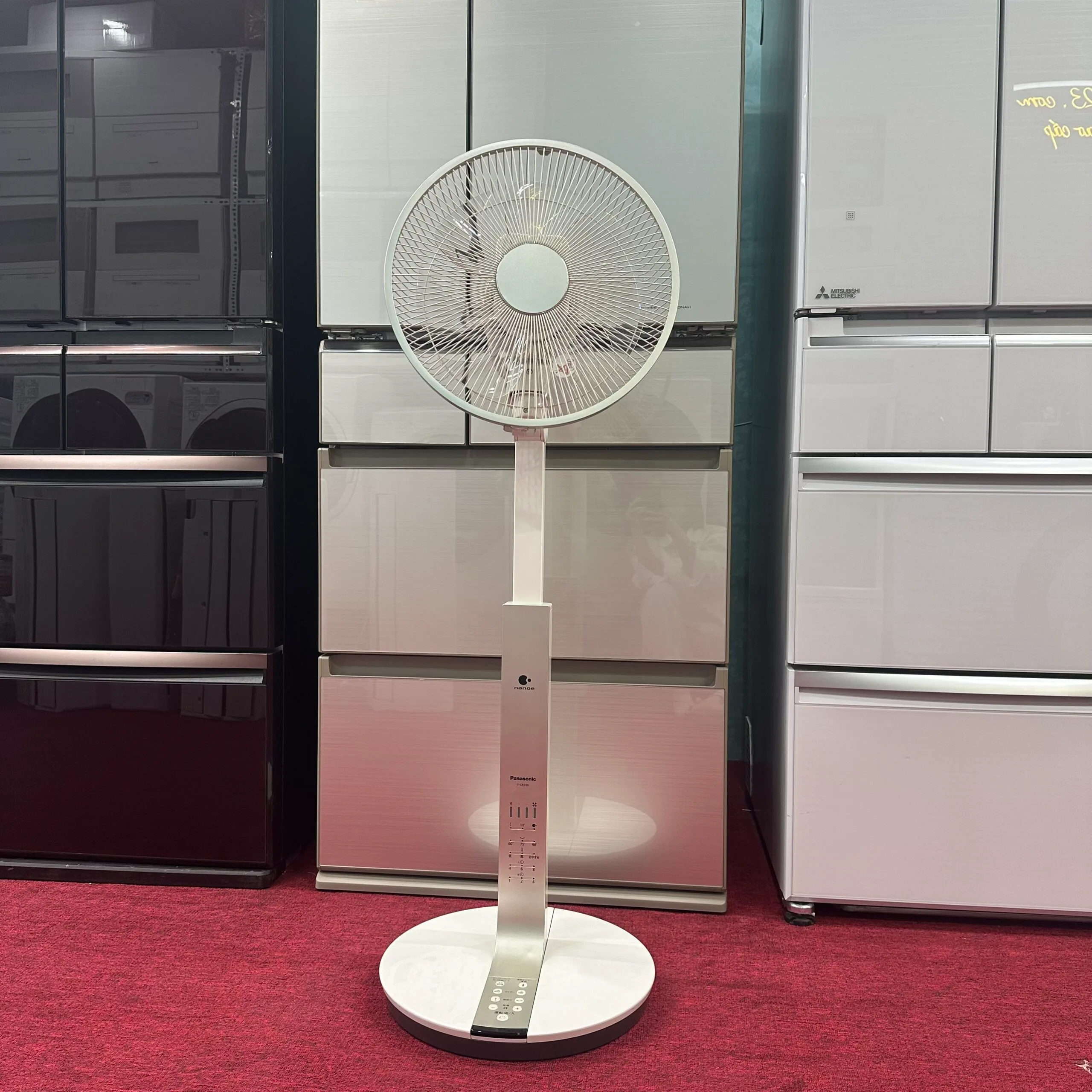 Quạt điện Panasonic F-CR339 có Nanoe