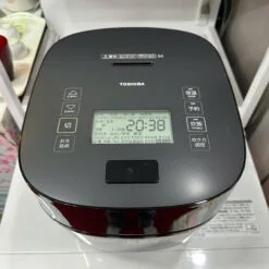 Alternative view of Nồi cơm Toshiba RC-18KGW nấu ngon mọi loại gạo